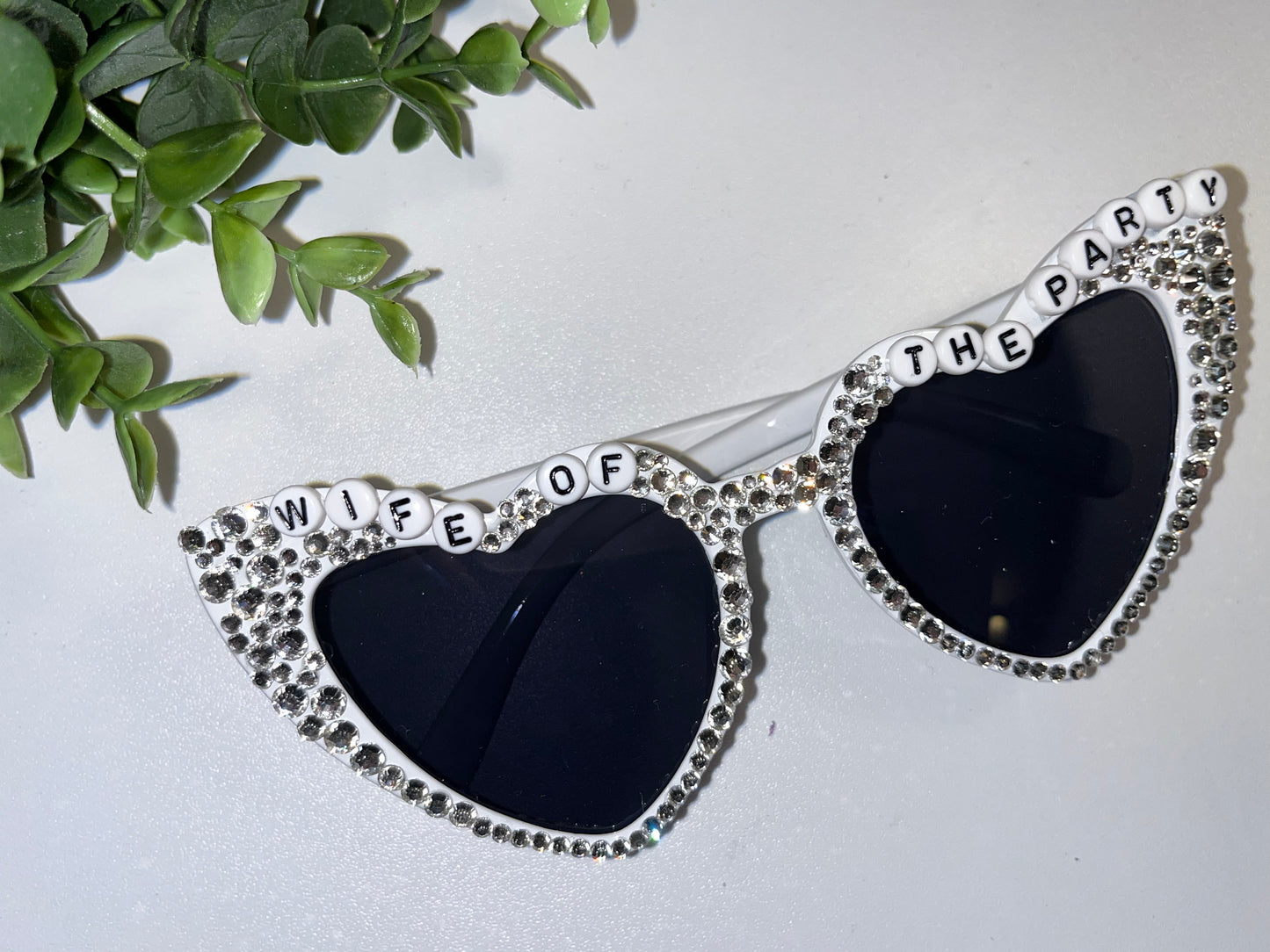 Sunglasses with crystals